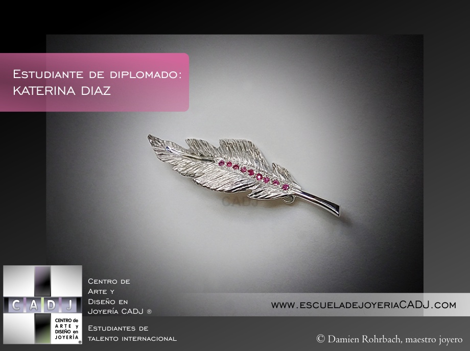 Pluma, realizada en plata maciza, tallada a mano, rubies incrustados con granos, Escuela de joyería CADJ ®